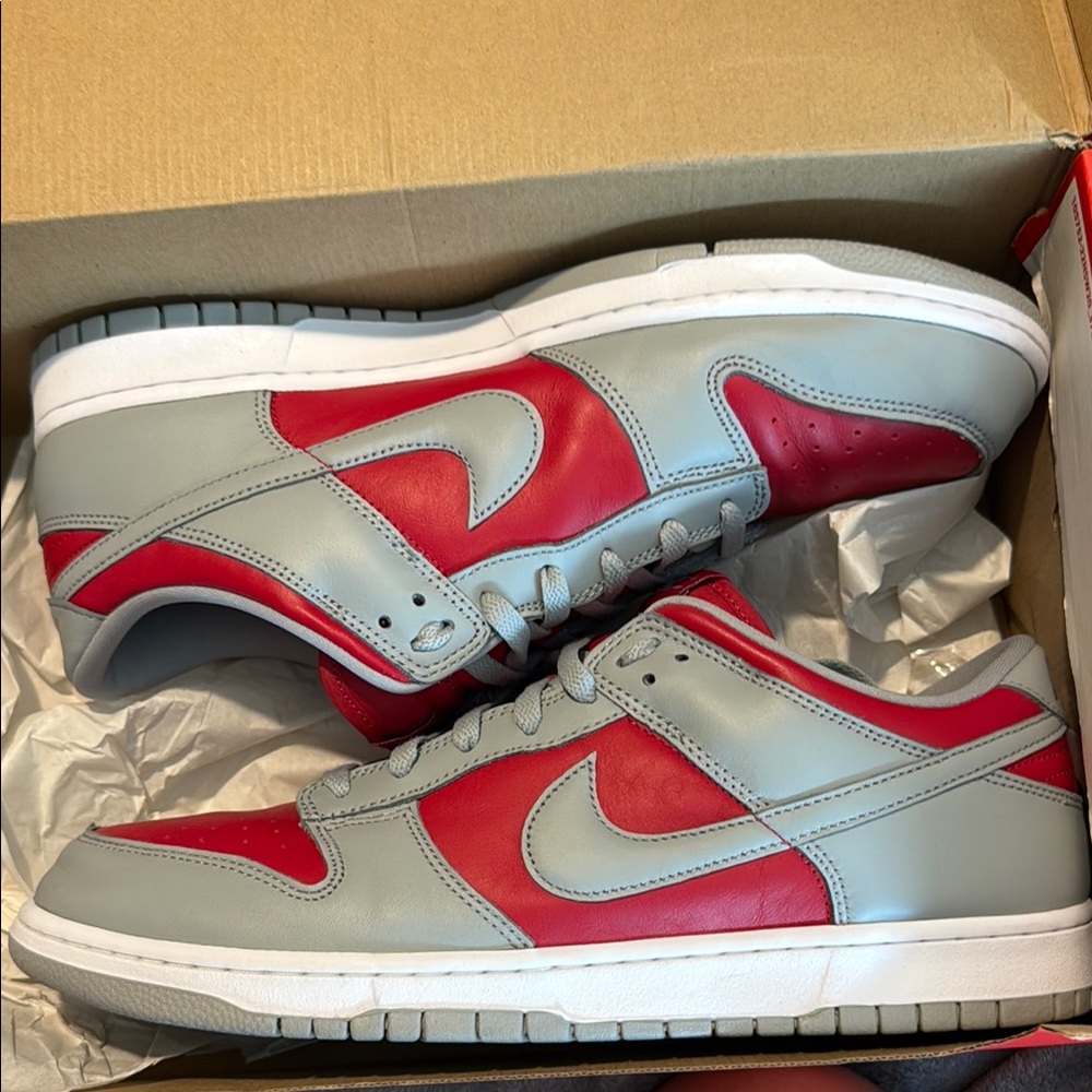 Nike Red and Gray Sneakers Low-Top Design Dunks